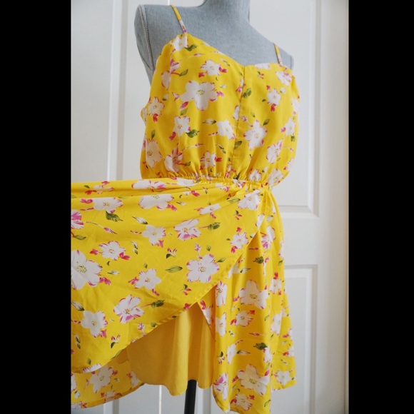 Papaya Floral Flowy Dress - Picture 3 of 7